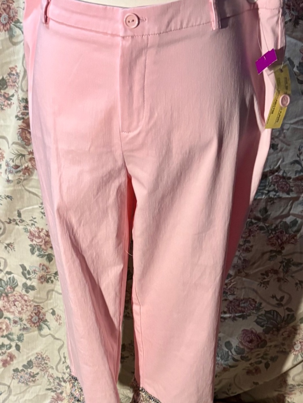 ****NEW**** Pink Capris